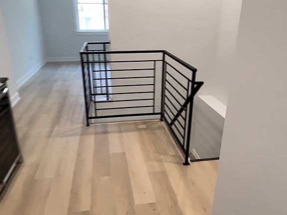 3rd image of 1216 W Butler St