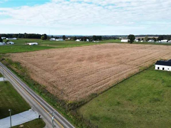 N Carr Rd, Orrville, OH 44667