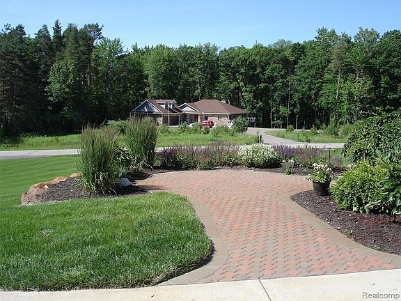 3rd image of 4320 Nelson Scott Dr