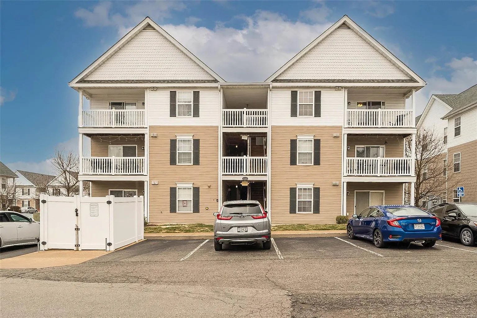 9740 Bexley Station Dr #7D photo 1