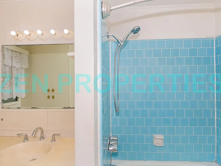 5616 Kawaikui St — Photo 21