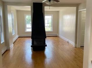 22 Foster Ave FLOOR 1, Manchester, NH 03103