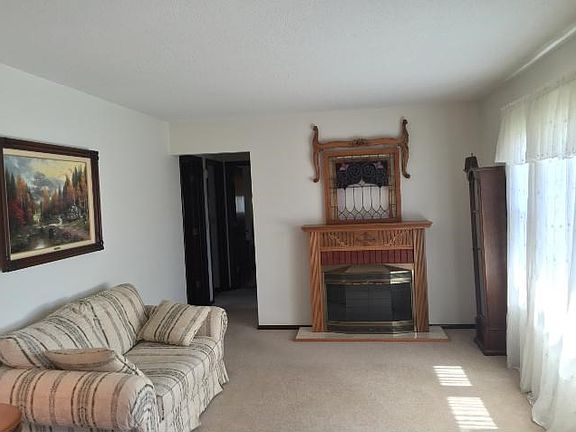 Bright Clean living room!