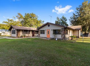 5734 SE Agnew Rd, Belleview, FL 34420