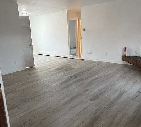 3rd image of 432 N Bunn St