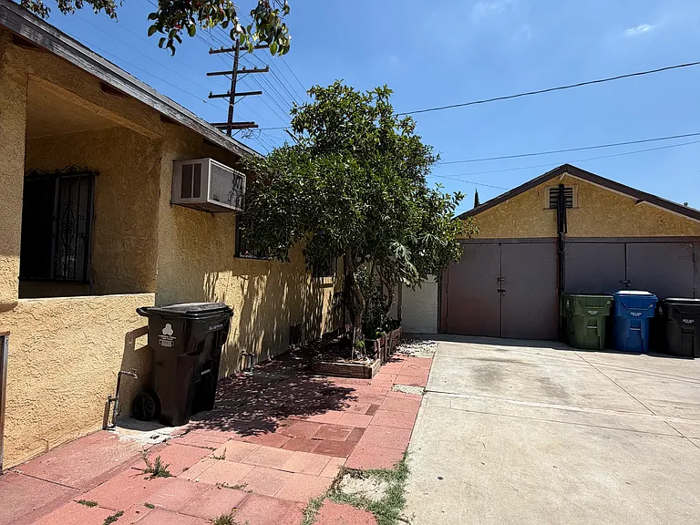 114 S Fresno St — Photo 52
