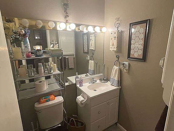 4th image of 13910 W 74th Way