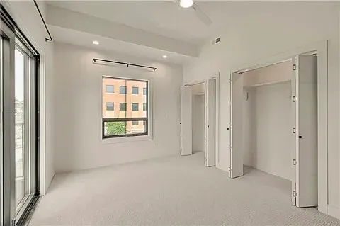 200 W Gregory Blvd #103 — Photo 6