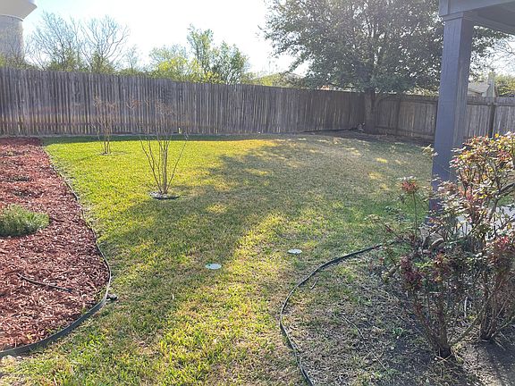 4th image of 524 Gatewood Briar