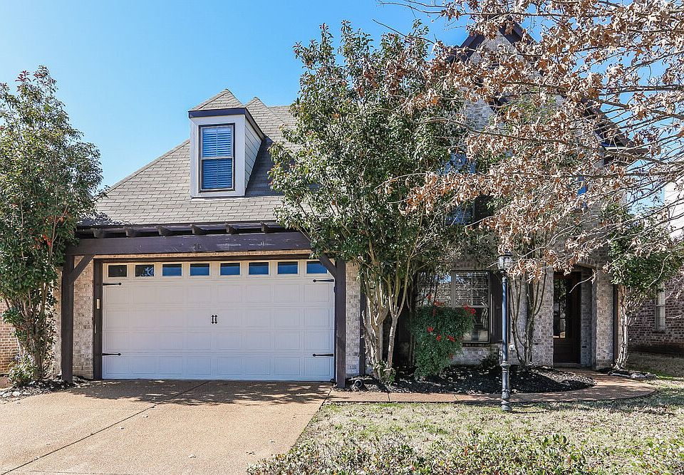 1st image of 50 Birch Springs Dr