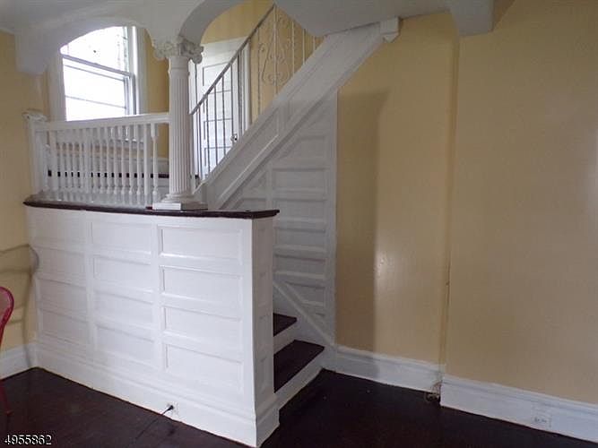 1st image of 46 Boyden St