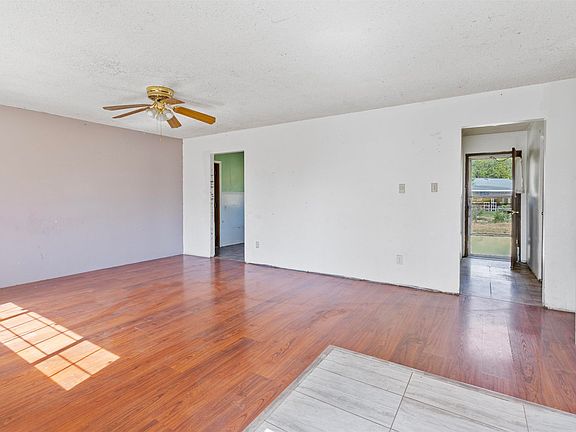 4th image of 1034 Gum St