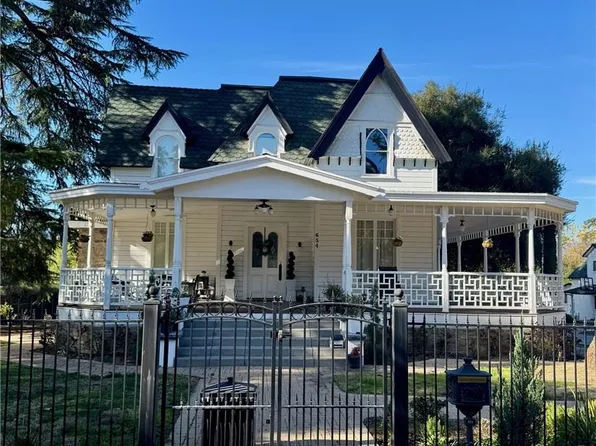 654 W Highland Ave, Redlands, CA 92373