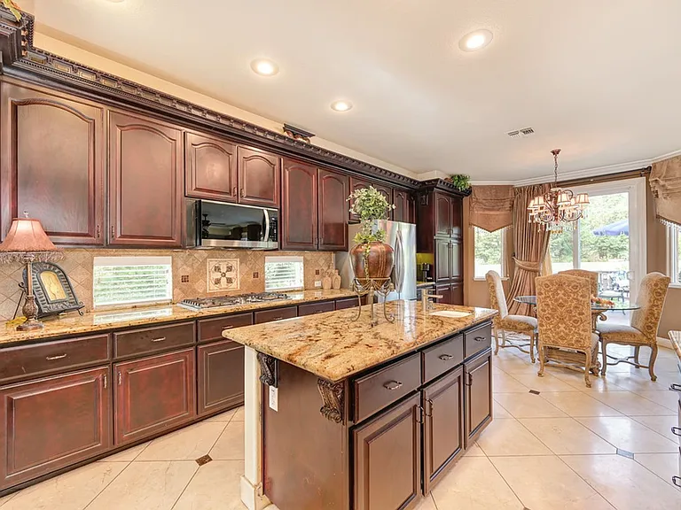 1676 Stronsay Ct — Photo 32