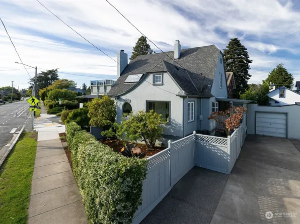 2210 Eldridge Avenue, Bellingham, WA 98225