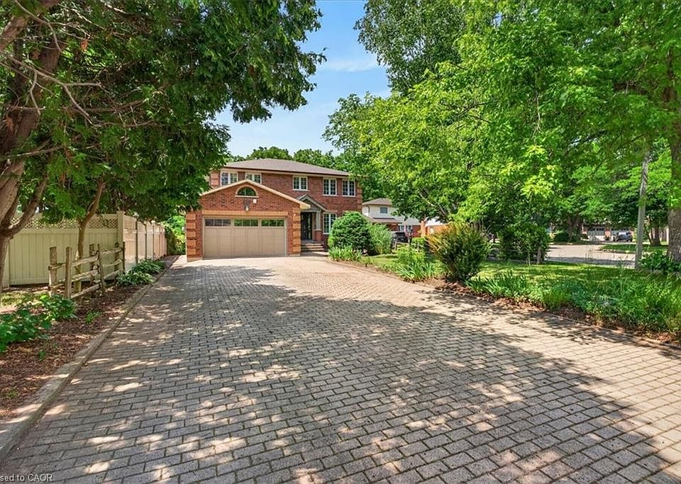 1st image of 339 Kingsway Pl