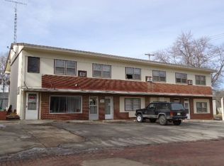 131 N 4th St, Tecumseh, NE 68450