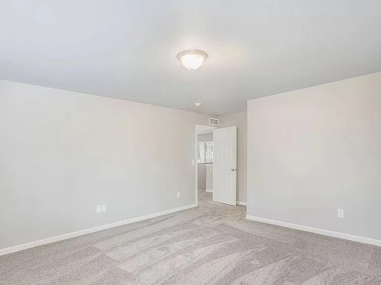 2375 Bethie Dr — Photo 13