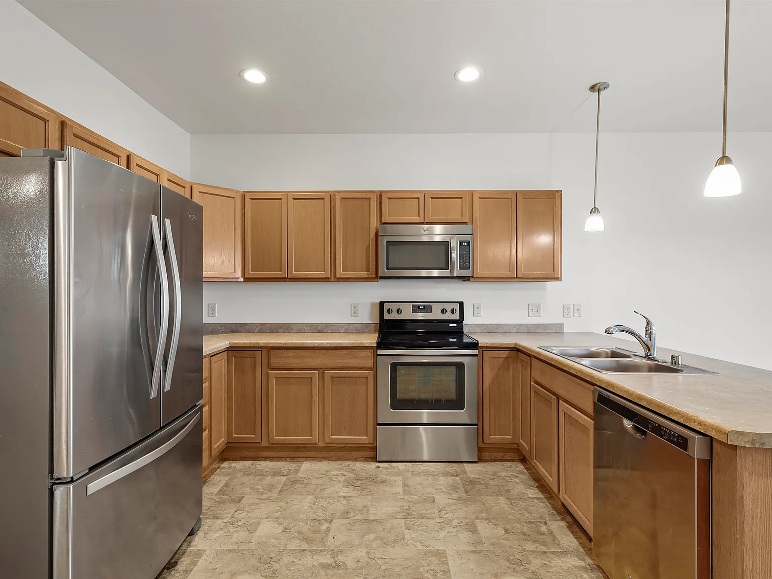 141-147 Community Dr, Fall River, WI 53932 — Photo 3