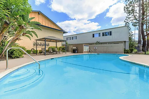 Villa Pacific Townhomes Photo 1 Villa Pacific Townhomes Photo 1