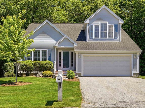 2nd image of 6 Meadowood Drive