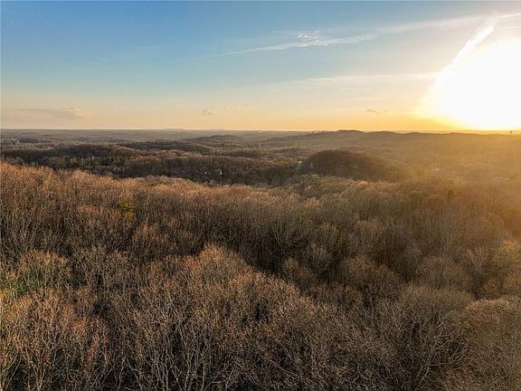 3rd image of 2 Mount Mincie Rd