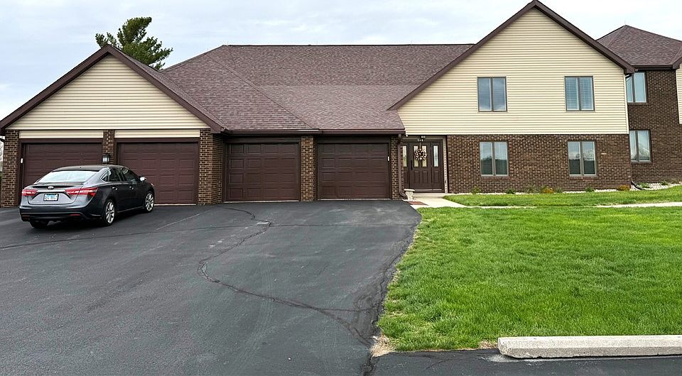 1st image of 5 Greenbriar Dr Unit 1
