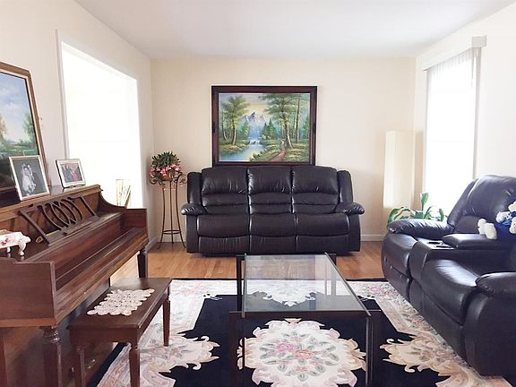 5th image of 5446 New Meadow Dr
