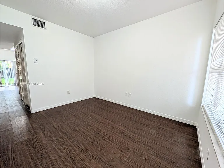 825 SW 6th Pl — Photo 14