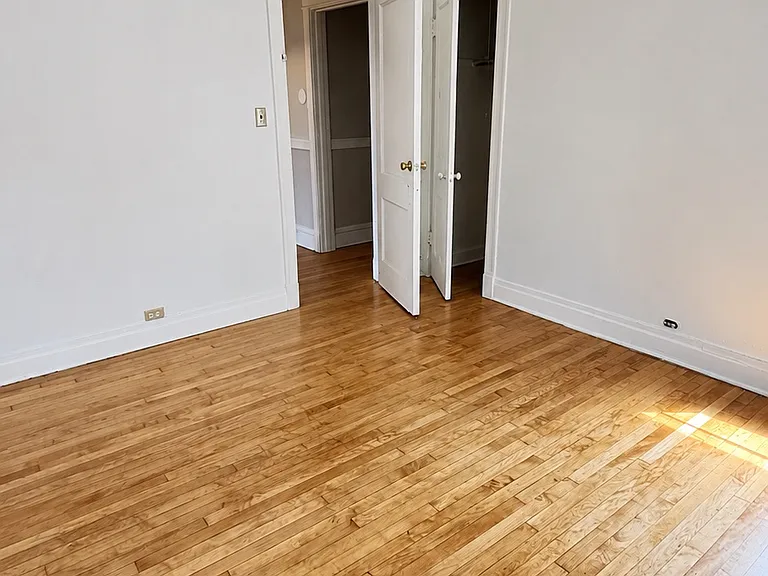 3637 W Fullerton Ave #2 — Photo 20