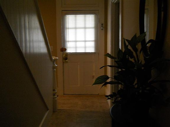 2nd image of 471 Park Dr