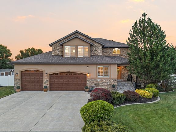 2nd image of 3288 W Ephraim Cir