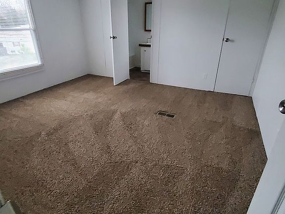 5th image of 340 Mariposa Dr