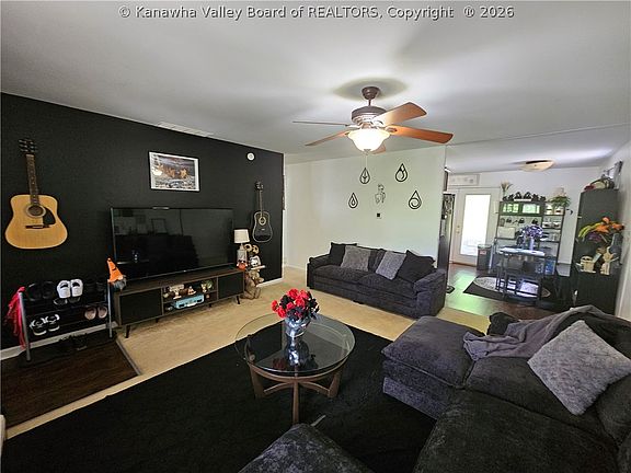 4th image of 1000 Park Dr