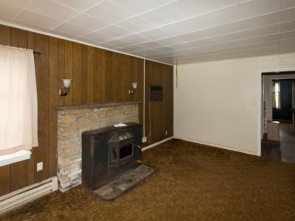 2nd image of 120 Chenault Ave