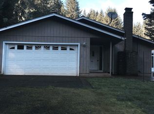 24621 Paradise Dr, Junction City, OR 97448