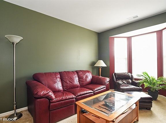 2nd image of 304 Terra Springs Cir
