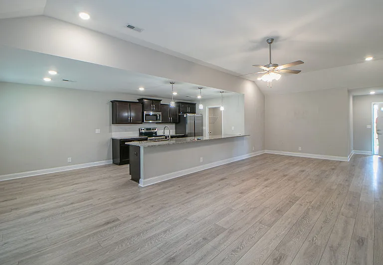 220 King Rd — Photo 4