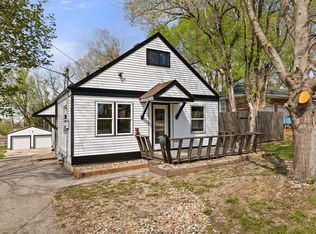 102 E Thornton Ave, Des Moines, IA 50315