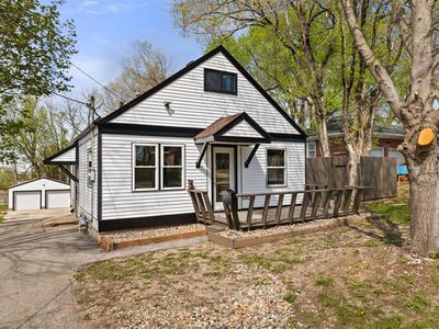 102 E Thornton Ave, Des Moines, IA, 50315