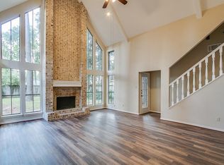 12118 Rocky Lake Dr, Houston, TX 77070