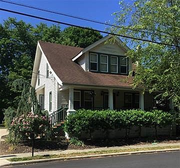 1st image of 103 E Seaview Ave