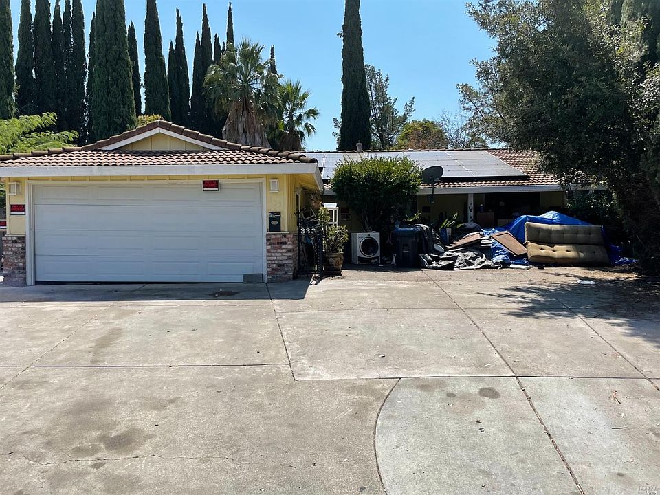 1st image of 333 Zinnia Ct