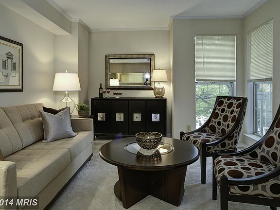 3rd image of 1524 Lincoln Way APT 223