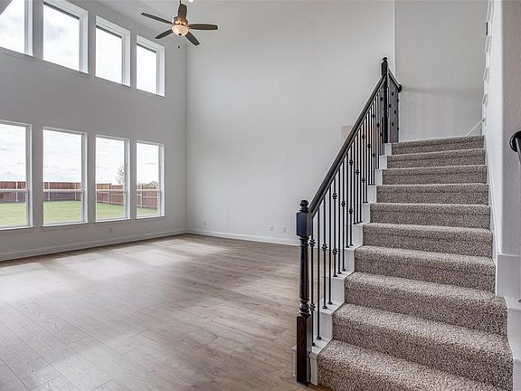 5th image of 17000 Eastbrook Dr