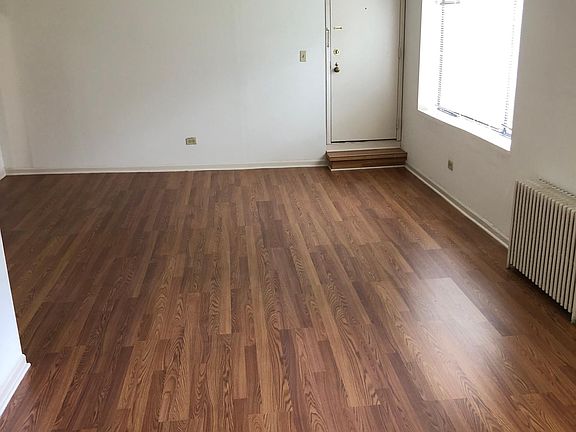 3rd image of 2222 W Farwell Ave