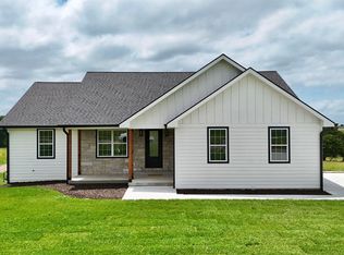 14290 Prairie Trl, Wamego, KS 66547