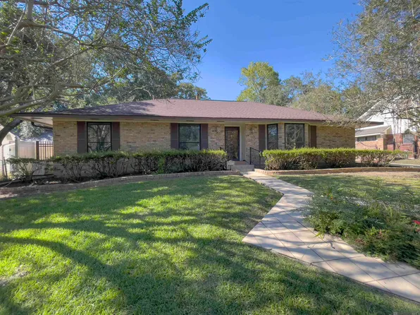 617 Carriage Way, Baton Rouge, LA 70808