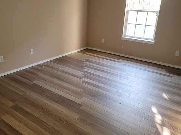 4th image of 1141 Arbor Creek Dr APT 2B