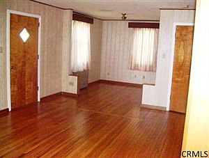 4th image of 40 Bolivar Ave